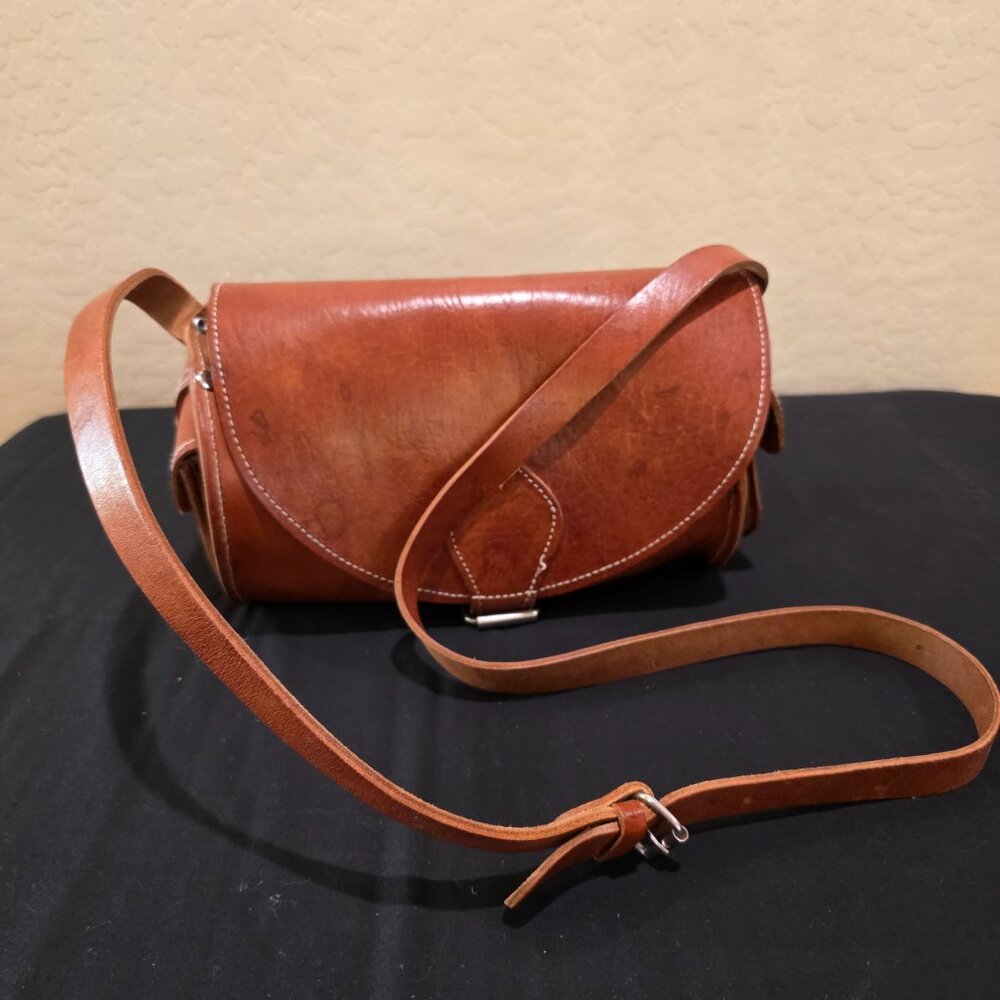 Vintage Handmade Hazelnut Brown Genuine Leather Barrel Purse Crossbody Bag